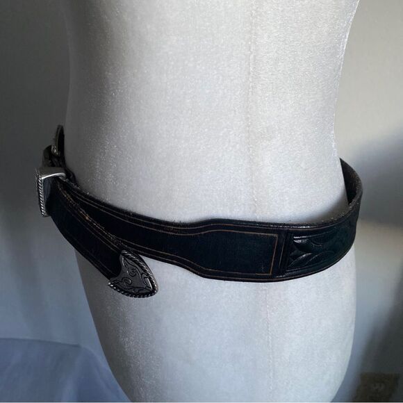 Macy's Leather Belt Vintage Brown Tooled Oiled Harness Leather Made in Italy 32" - Picture 3 of 15